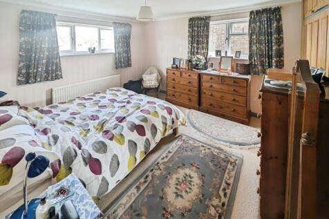 54df4298-bed 201.jpg