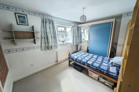 0e698b6e-bed 202.jpg