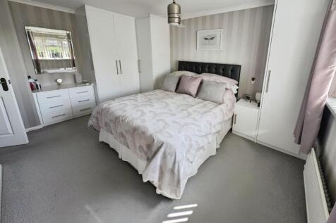 c42f3bda-bed 201 20a.jpg
