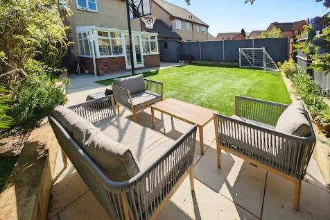 9826a39d-patio.jpg