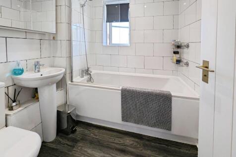 79484d89-bath.jpg
