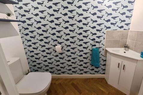0d47c2a1-cloakroom.jpg