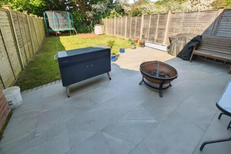 c8fca9f8-garden.jpg
