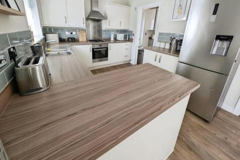 a0601a89-kitchen.jpg