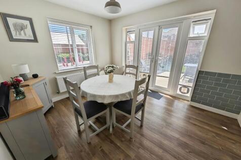 f1e9b69f-kitchen 20diner.jpg