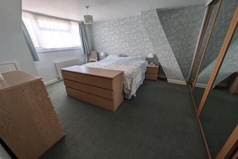 7c80557e-bed 201.jpg