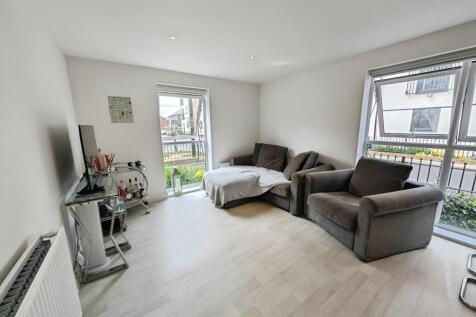 cb8c5304-lounge.jpg