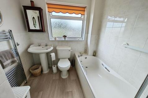 1ea62d0c-bath.jpg