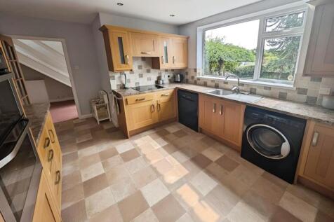 1729b4d2-kitchen1.jpg
