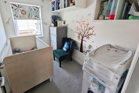 6b29c8c2-bed 204.jpg