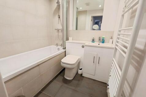 b6c0b238-bath (1).jpg