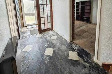 15382d3e-hallway.jpg