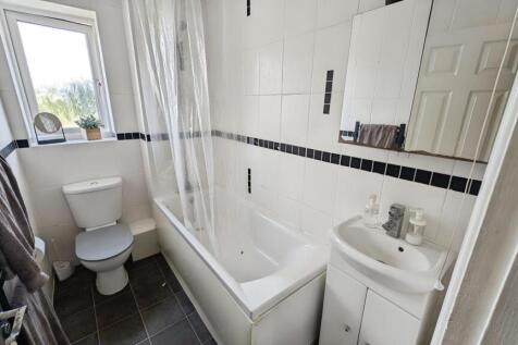 a04033c8-bath.jpg