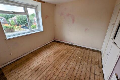 16 Orchard Close Bed 2.jpg