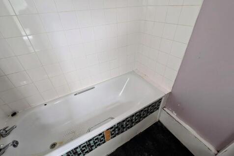 16 Orchard Close Bathroom two.jpg
