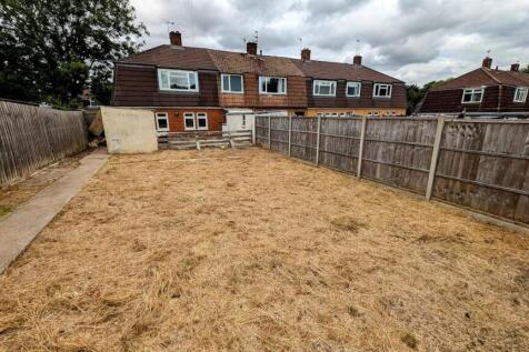 16 Orchard Close rear garden 3.jpg