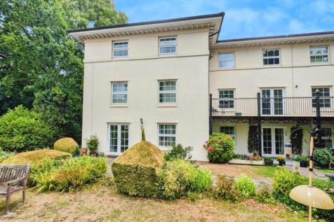 Flat 7 Rockwood House front shot d.jpg