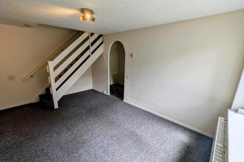 61 Canterbury Close lounge 1.jpg