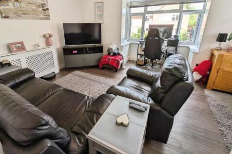 pbox-living_room-313693.jpg