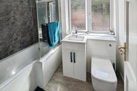 pbox-bathroom-313693.jpg