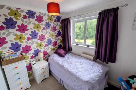 3 Mountbatten bed 3.jpg