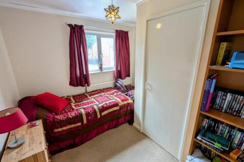 3 Mountbatten bed 4.jpg