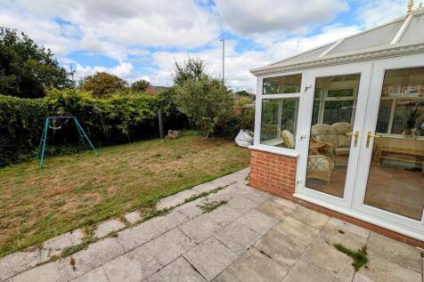 3 Mountbatten rear garden 4.jpg