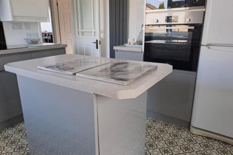 kitchen1.jpg