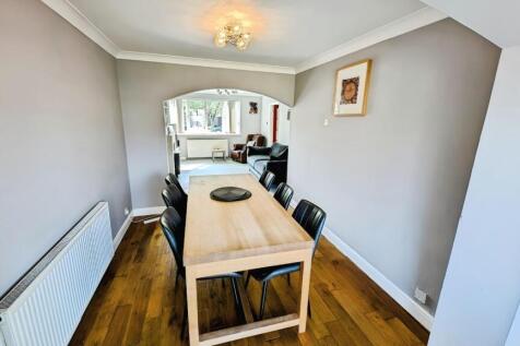 145 Finch dining c.jpg