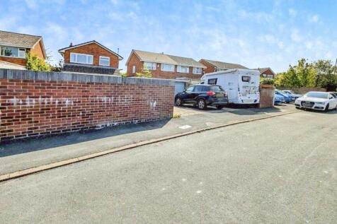 145 Finch rear view a.jpg