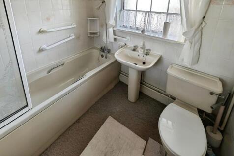 pbox-bathroom-326878.jpg