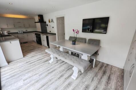 pbox-dining_room-327599.jpg