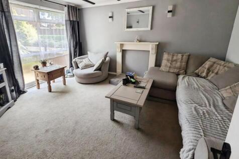 pbox-living_room-336481.jpg