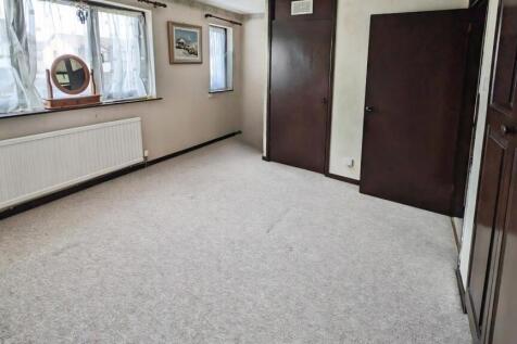 pbox-bedroom-337211.jpg
