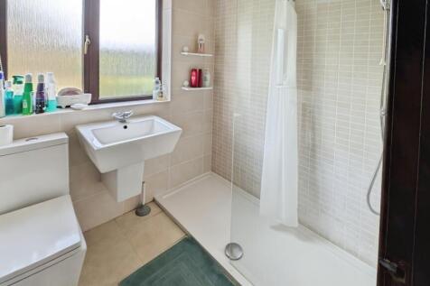 pbox-bathroom-337211.jpg
