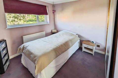 pbox-bedroom-342715.jpg