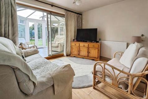 pbox-living_room-342715.jpg