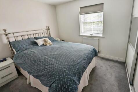 pbox-bedroom-343444.jpg