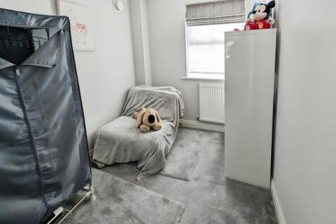 pbox-bedroom-343444.jpg