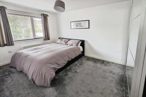 pbox-bedroom-346497.jpg