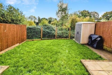 37 Hollybrook rear garden a.jpg