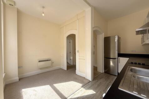 Kitchen Dining Area