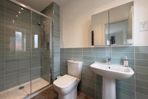 Bedroom 1 Ensuite