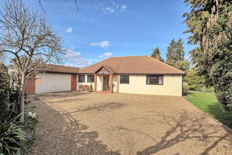 DOUBLE GARAGE