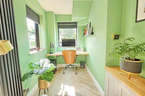 OFFICE/STUDY