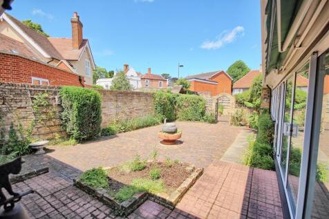 COURTYARD GARDENS