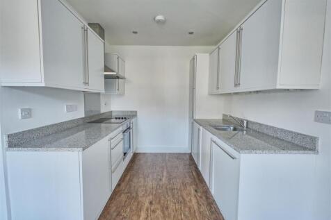 OPEN PLAN LIVING ROOM/KITCHEN
