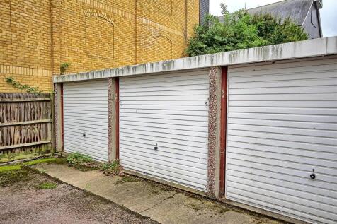 GARAGE EN BLOC