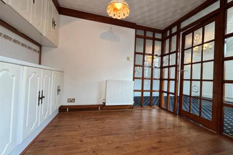 Dining Area 1.jpg