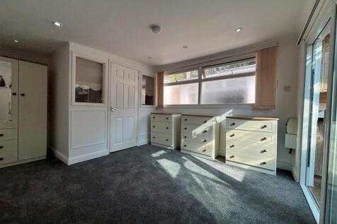 Living Bedroom 3.jpg